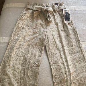 NWT Paper Bag Pants 👖